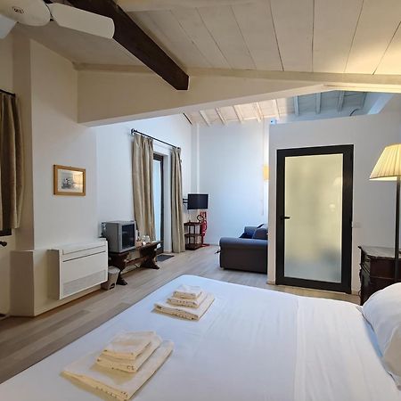 Cortile Santa Monaca Apartment Флоренция Екстериор снимка