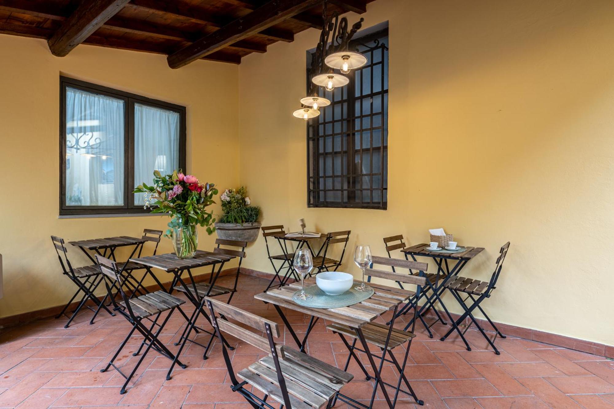 Cortile Santa Monaca Apartment Флоренция Екстериор снимка