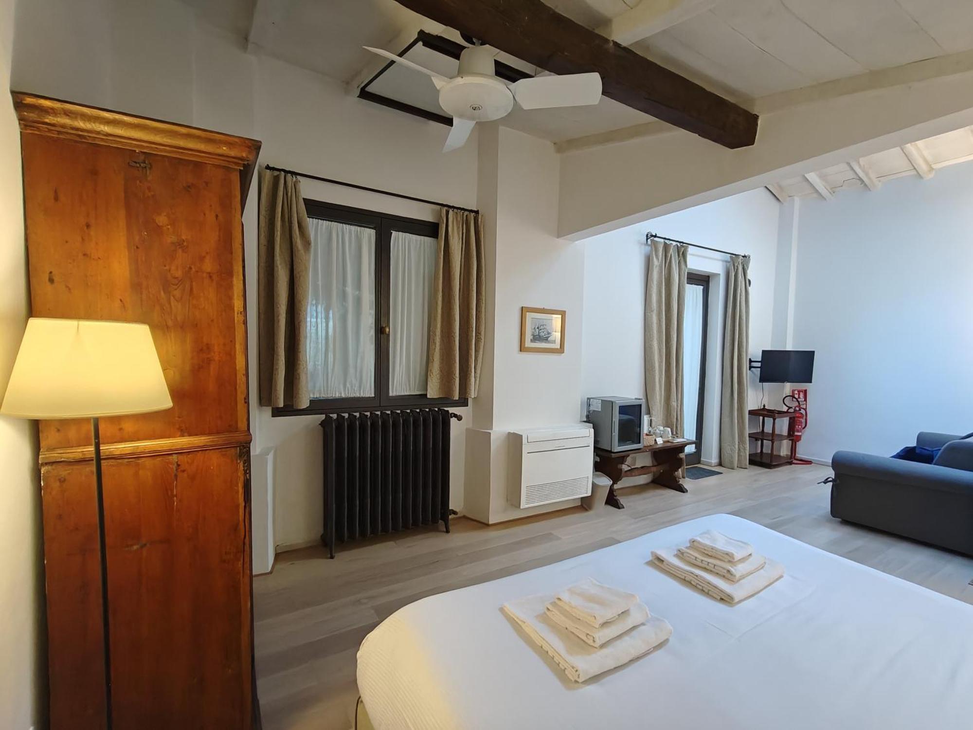 Cortile Santa Monaca Apartment Флоренция Екстериор снимка