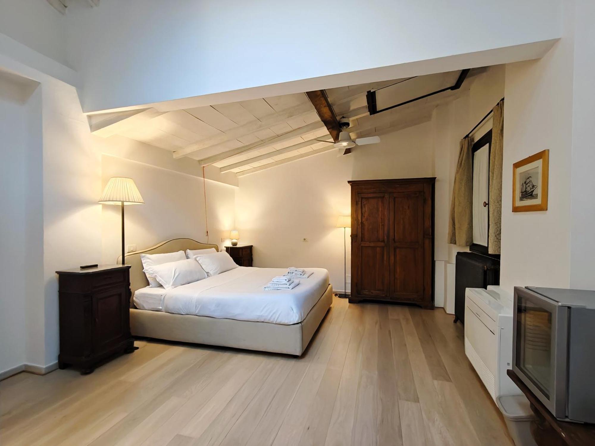 Cortile Santa Monaca Apartment Флоренция Екстериор снимка